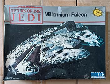 Millennium Falcon MPC