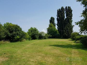 TER. RESIDENZIALE A CASTEL D'AZZANO