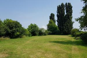 TER. RESIDENZIALE A CASTEL D'AZZANO