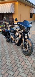 Moto Morini Calibro Bagger 2025 con scarico