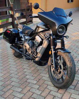 Moto Morini Calibro Bagger 2025 con scarico