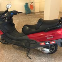 PIAGGIO X9 250 motore Honda