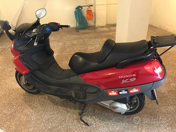 PIAGGIO X9 250 motore Honda