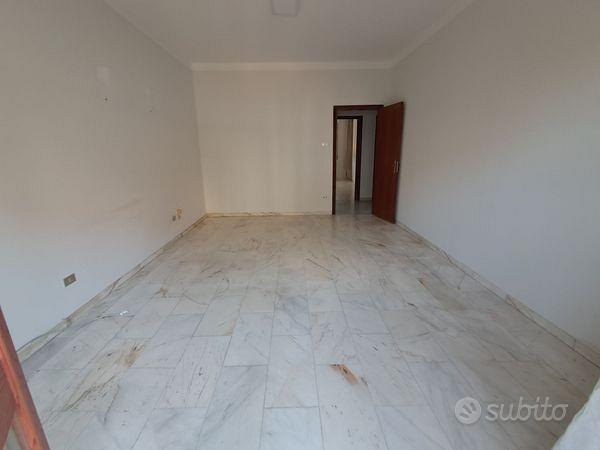 Catanzaro centro - corso mazzini - Vista 4