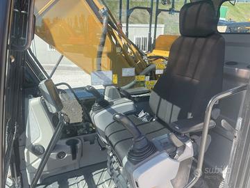 Escavatore cingolato CAT 323 ELN