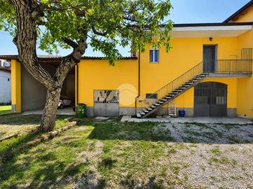 4 LOCALI A CASTELNUOVO DEL GARDA