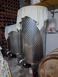 botte per vino in acciaio