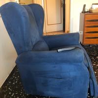 Poltrona con alzata assistita
