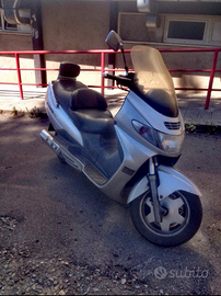 Suzuki Burgman 400 pezzi di ricambio