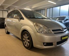 TOYOTA Corolla Verso 2.2 16V D-4D DPF