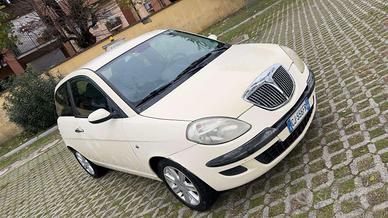 Lancia Ypsilon 2005