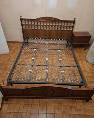 Letto matrimoniale legno massello stile classico