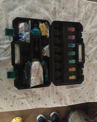 Libraton Rivettatrice 16"