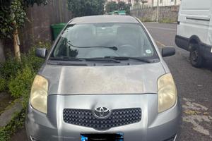 Yaris 1.0 benzina 5 porte