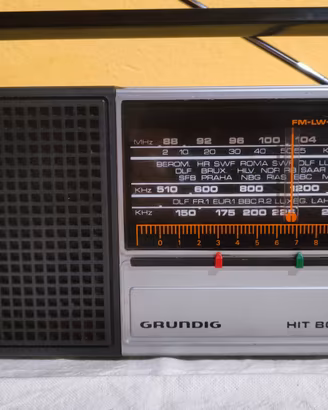 Grundig Hit Boy 310 Radio portatile Vintage 1977