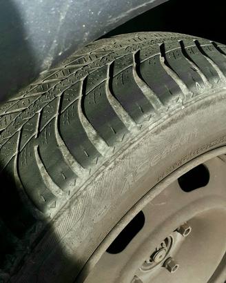 Due gomme 4stagioni 85/65 R15 88H Bologna