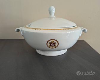 Elegante zuppiera in finissima porcellana italiana