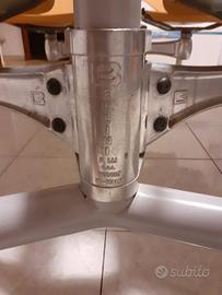 Tavolo monoblocco con 4 sedie 