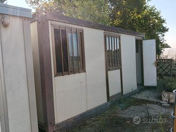 rimessa da giardino con bagno