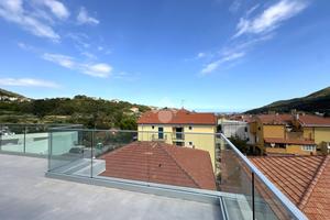 2 LOCALI A TOIRANO