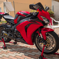 Honda cbr 1000rr