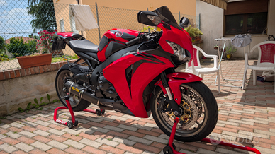Honda cbr 1000rr