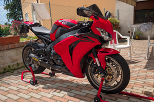 Honda cbr 1000rr