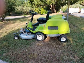 Trattorino tagliaerba Grillo 220 R
