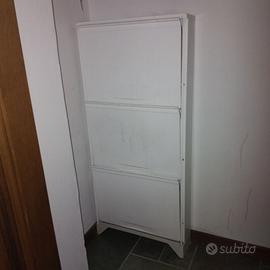 Scarpiera in metallo a tre scomparti