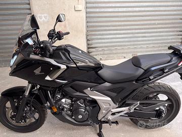 HONDA NC 750 X DCT