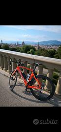 Bici da corsa Pinarello F12