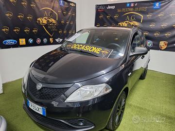 Lancia Ypsilon 1.2 69 CV 5 porte S&S Platinum