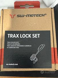 Trax set 2 lock