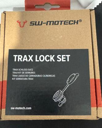 Trax set 2 lock