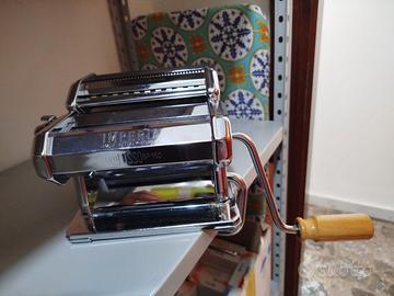 macchinetta  per  la  pasta  manuale