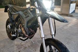  Beta RR 125 4T Motard T - X Special Edition
