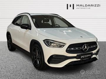 MERCEDES-BENZ GLA 200 d Premium auto