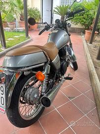 Suzuki TU 250 perfetta moto d’epoca