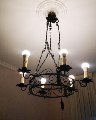 Lampadario ferro battuto 6 luci