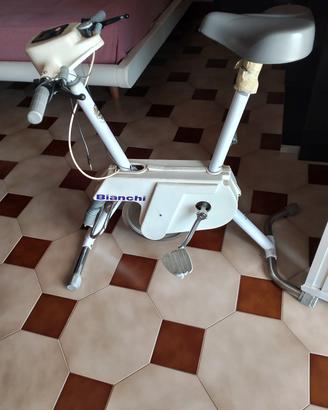 cyclette da camera 