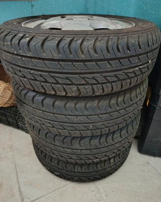4 gomme con cerchi 