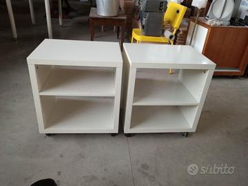 Coppia di Mobiletti con Ruote