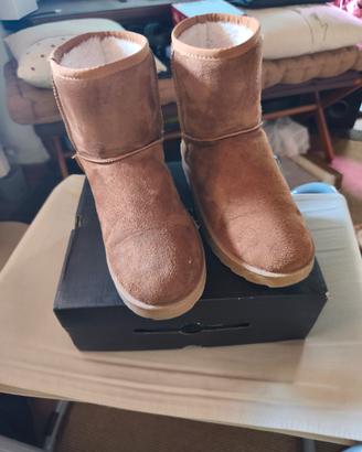 Stivaletto scamosciato Primark n.39