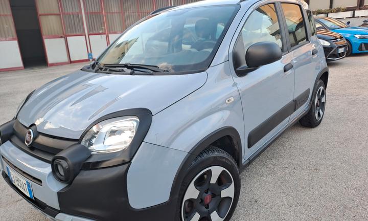 Fiat Panda 1.0 FireFly S&S Hybrid City Cross