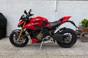 Ducati Streetfighter v4s