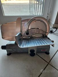 Affettatrice Urania 22