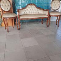 Salottino d antiquariato