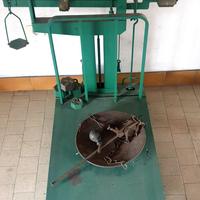 bilancia bascula e antica bilancia pesa 