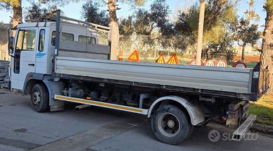 autocarro ribaltabile VOLVO 120,