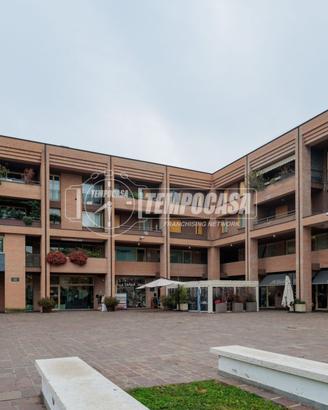Locale Commerciale a Collecchio 3 locali